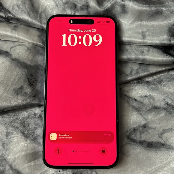 iPhone 14 Pro Max - Picture 2 of 2